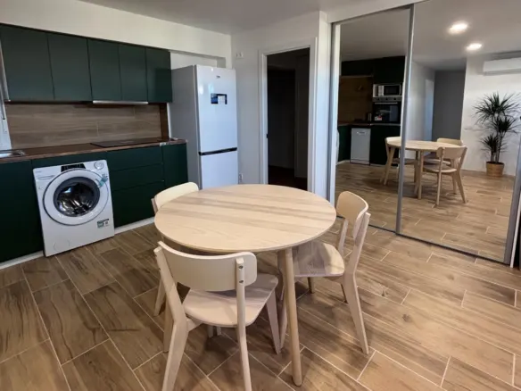 Apartment, Manises, The Market