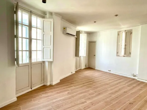 Apartment, Valencia, In Corts